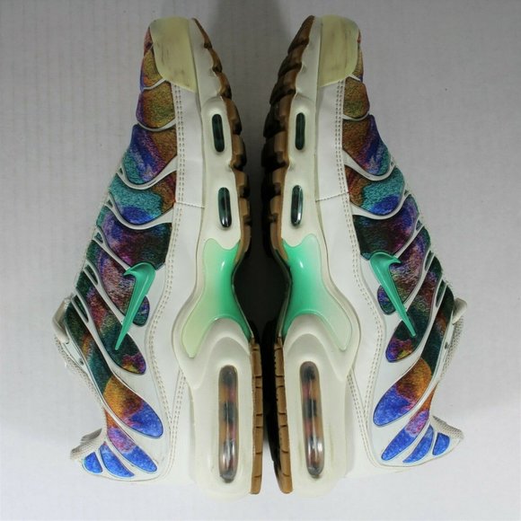 nike air max plus alternate galaxy